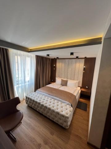 Hotel Palace San Valentino Umag Eksteriør billede
