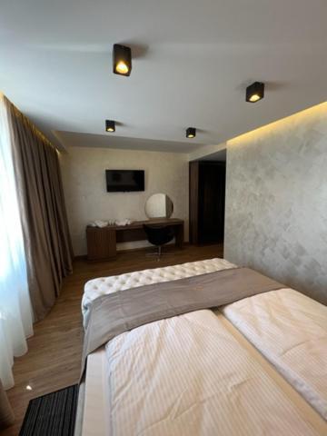 Hotel Palace San Valentino Umag Eksteriør billede