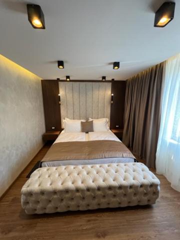 Hotel Palace San Valentino Umag Eksteriør billede