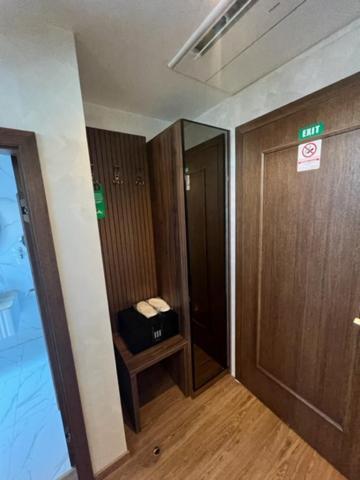 Hotel Palace San Valentino Umag Eksteriør billede